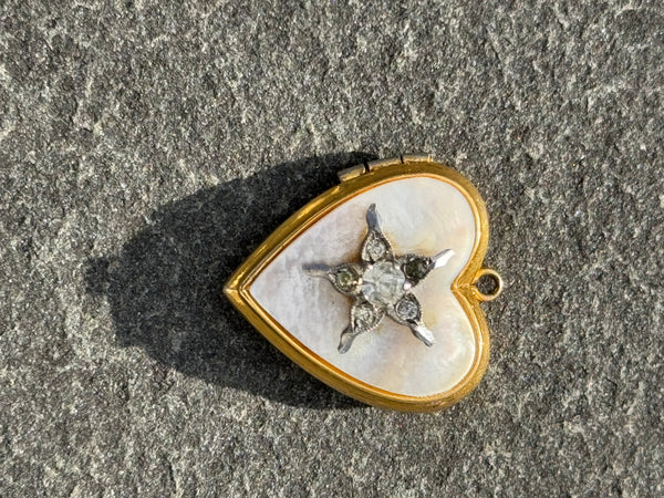 Heart Locket with Mother of Pearl and rhinestone star