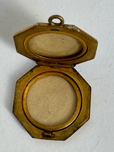 Octagonal Locket with Triangle/Delta Design