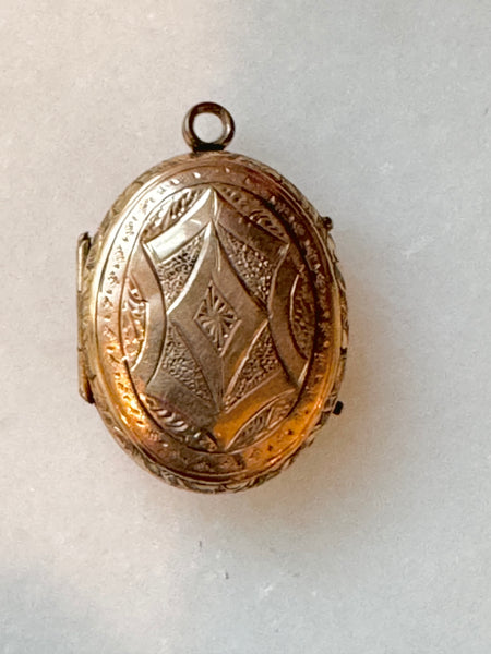 Vintage Oval Locket