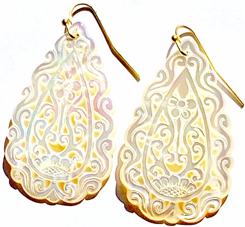 Lace Mother of Pearl Lattice Earrings - Large